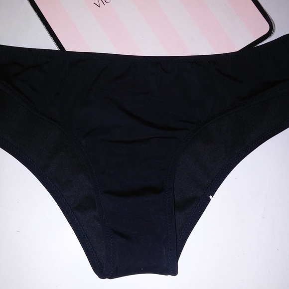 Victoria Secret Swim Bikini‎ Bottom
Small
Cheeky Hipster
Black
Totally Beachin - Picture 2 of 5